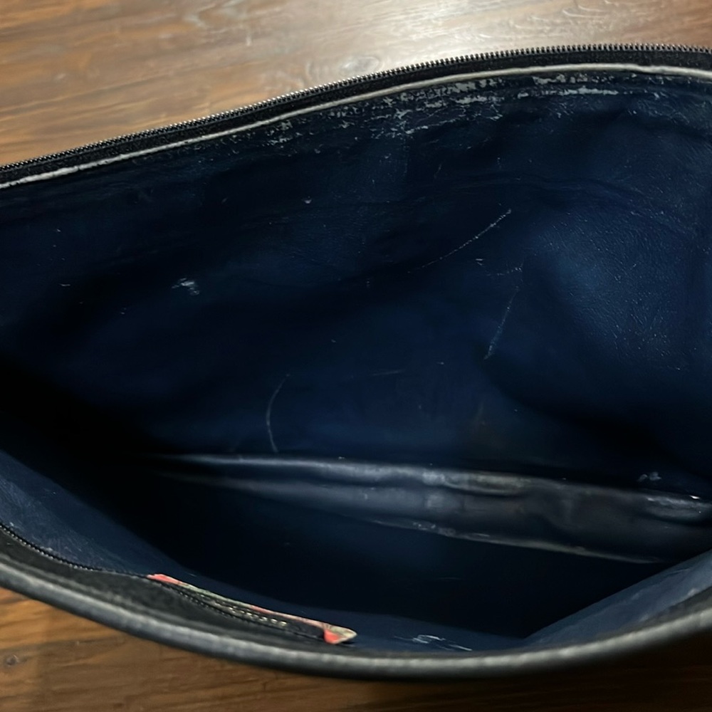 Authentic Gucci Oversized Document/Clutch - image 6